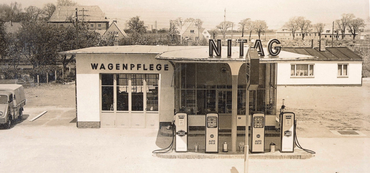 Die Tankstelle in der Brückenstraße um 1950